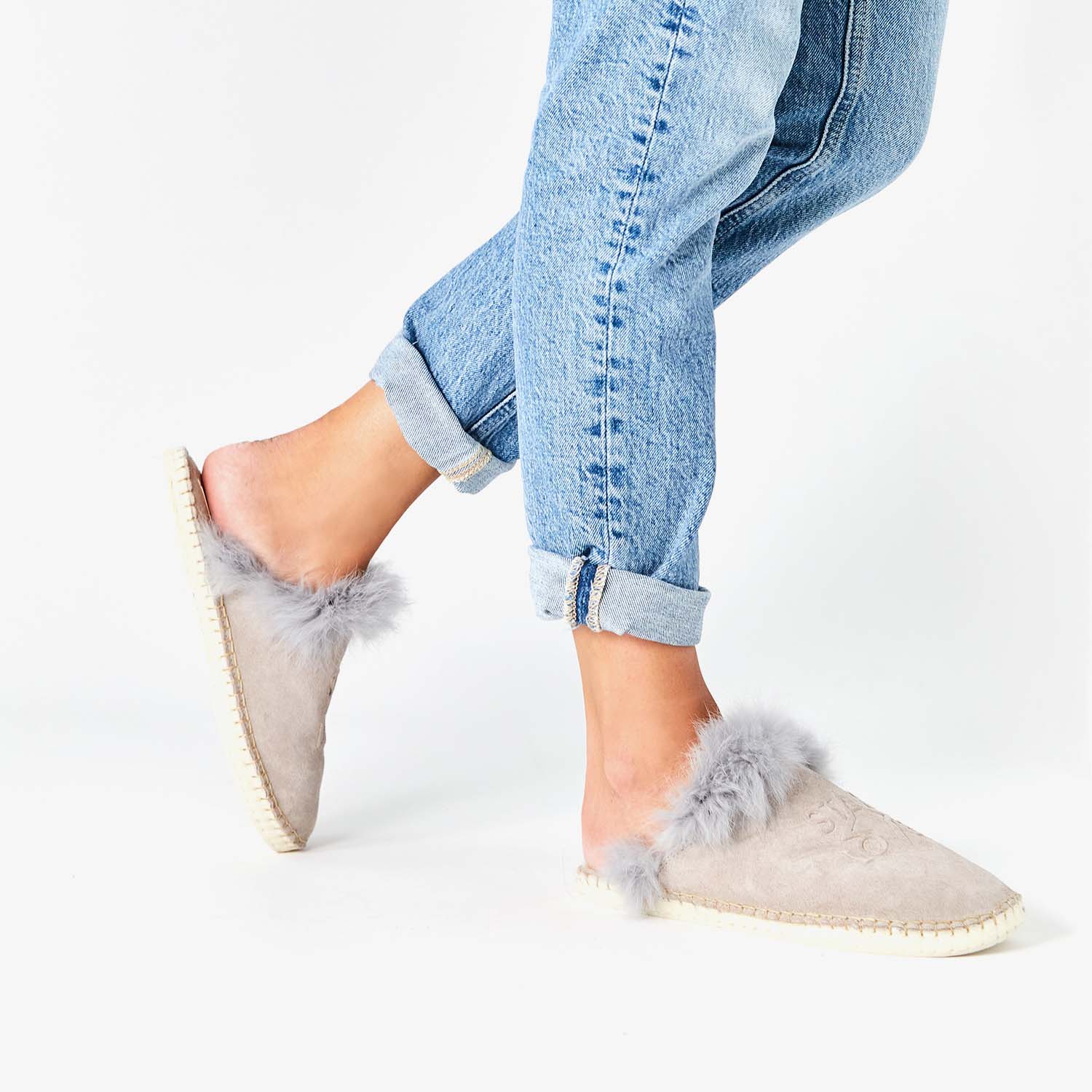 Indoor-slipper-leather